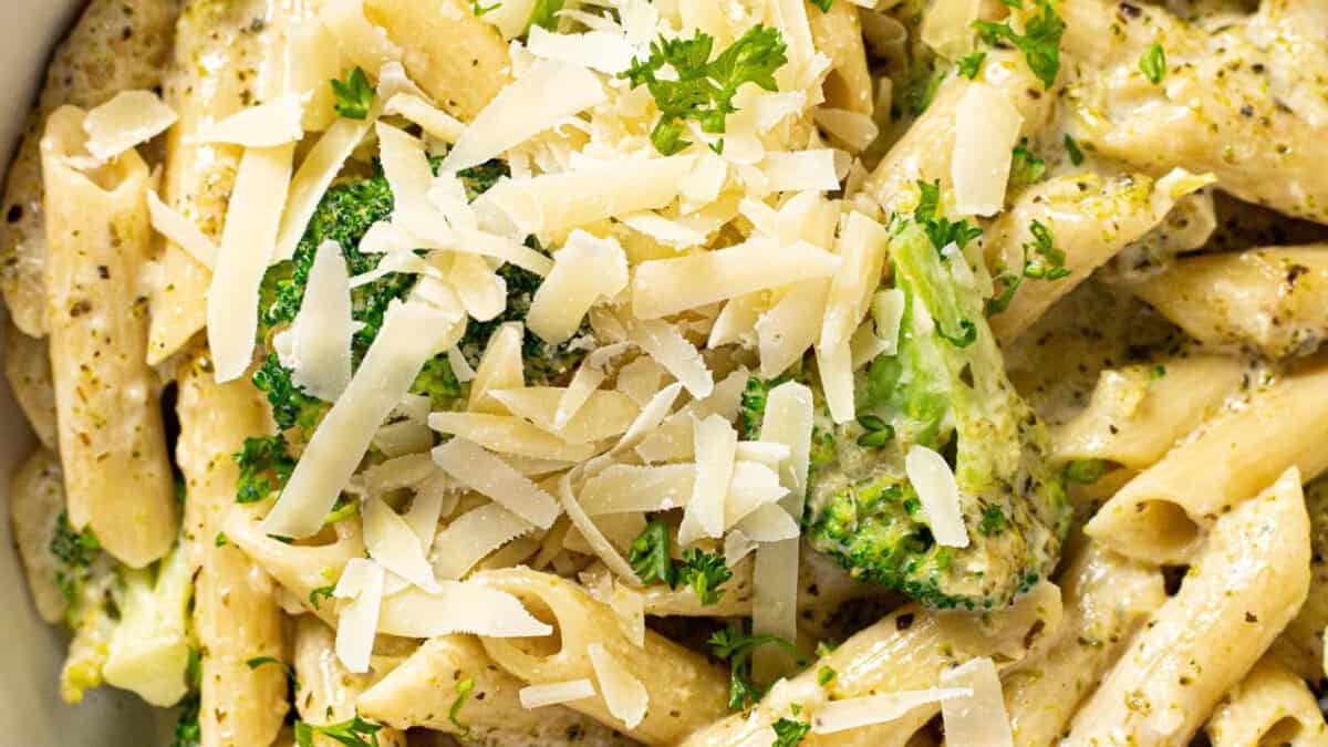 Creamy Garlic Parmesan Instant Pot Pasta with Broccoli.