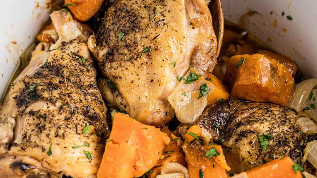 Slow Cooker Autumn Chicken Dinner.