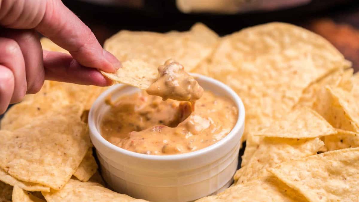 Slow Cooker Bacon Cheeseburger Dip.