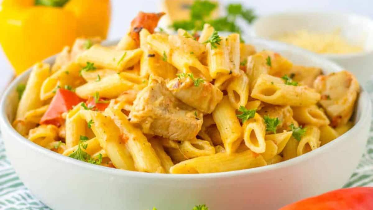 Slow Cooker Cajun Chicken Pasta.