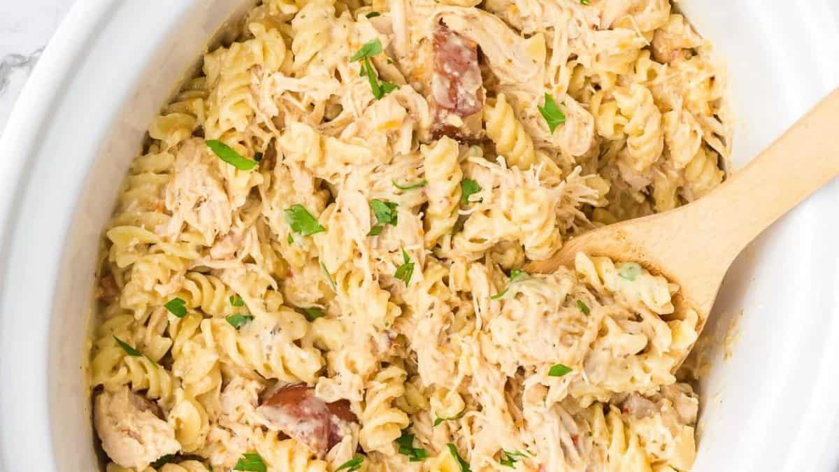 Slow Cooker Garlic Parmesan Chicken Pasta.