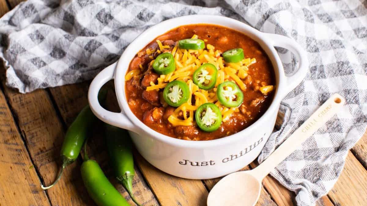 Slow Cooker Hot Chili.