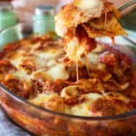 This cheesy ravioli casserole is one of the simplest dishes you can make. With just four simple ingredients and store-bought shortcuts, you can prep this dish in 5 minutes, and eat in under 40!