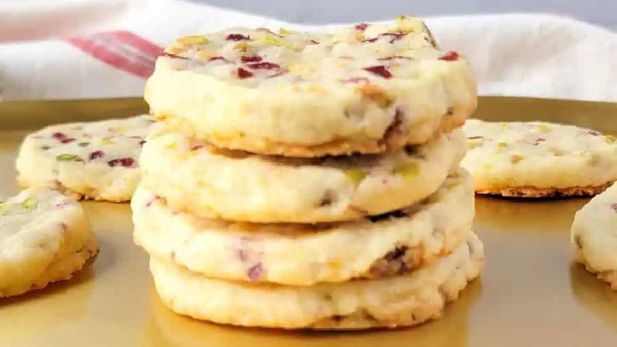 Cranberry Pistachio Shortbread Cookies.
