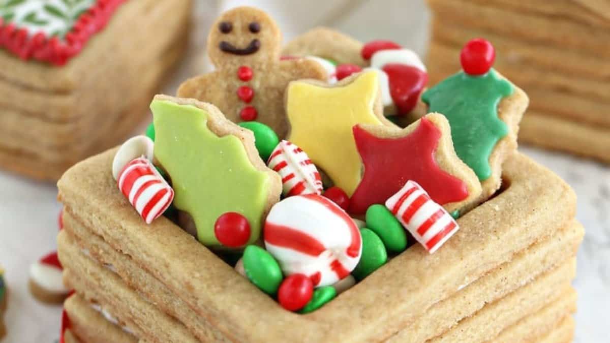 Edible Christmas Cookie Boxes.