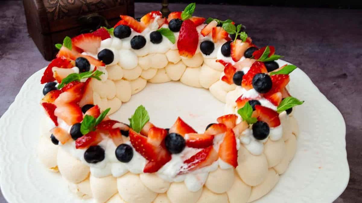 Christmas Pavlova.