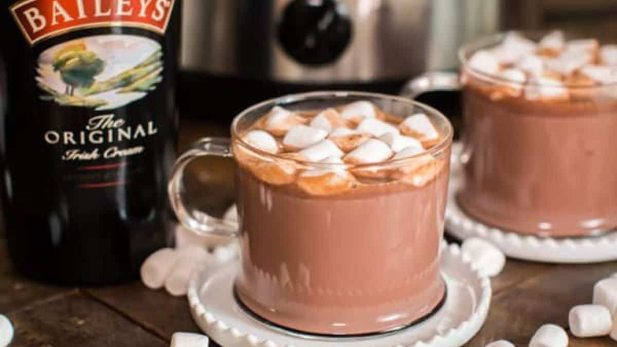 Slow Cooker Baileys Irish Cream Hot Chocolate.