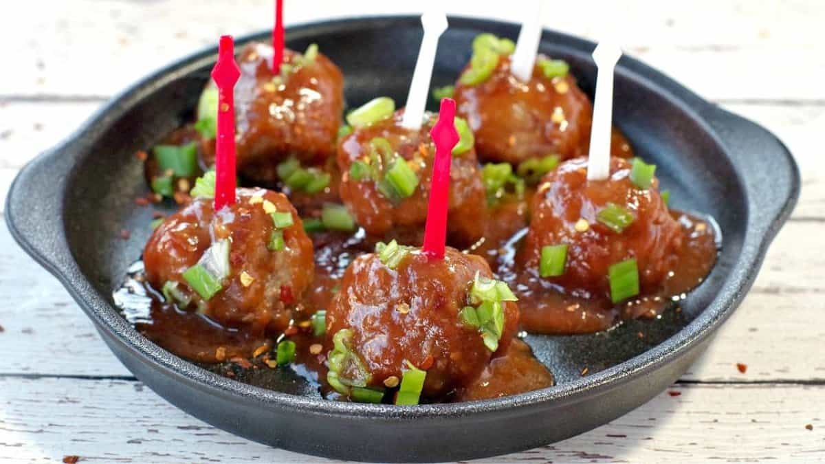 Slow Cooker Cranberry Turkey Meatballs.