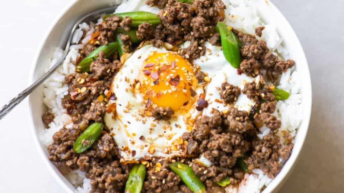 Easy Korean Beef Rice Bowls.