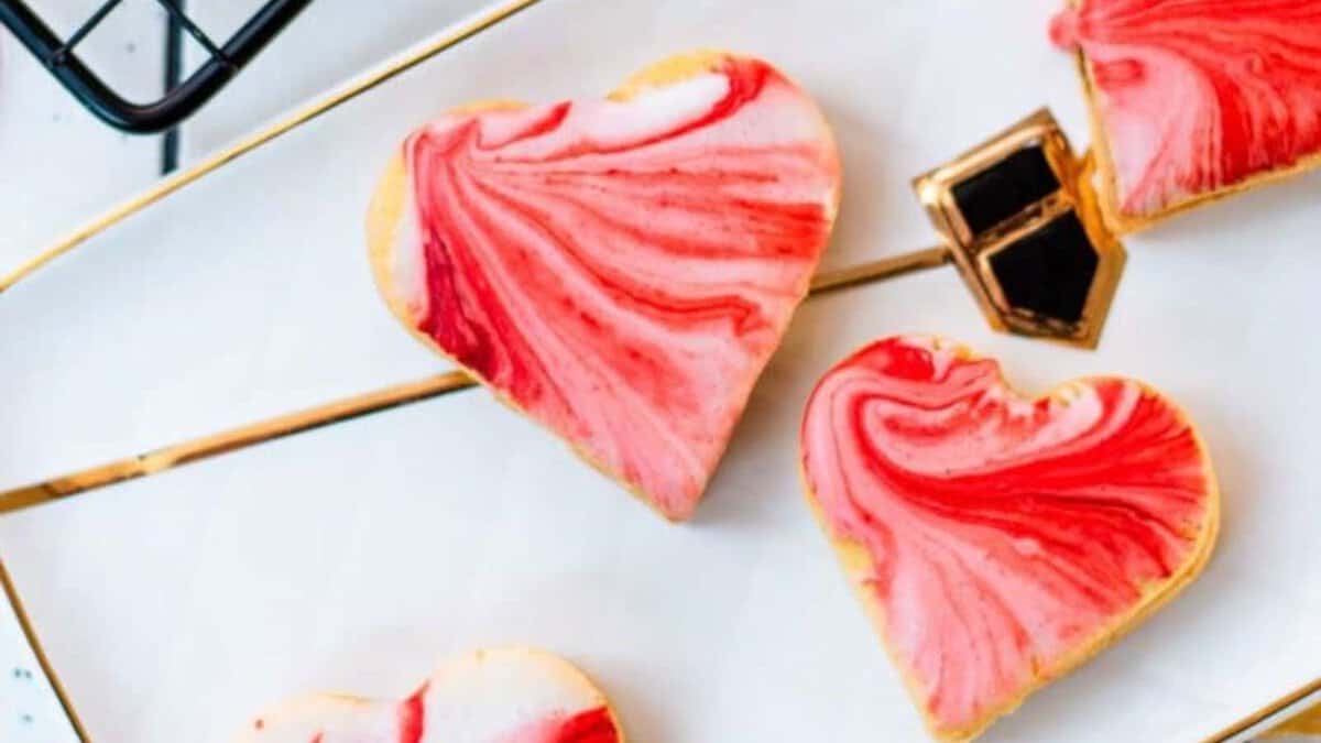Marbled Icing Sugar Cookies with Fig Jam.