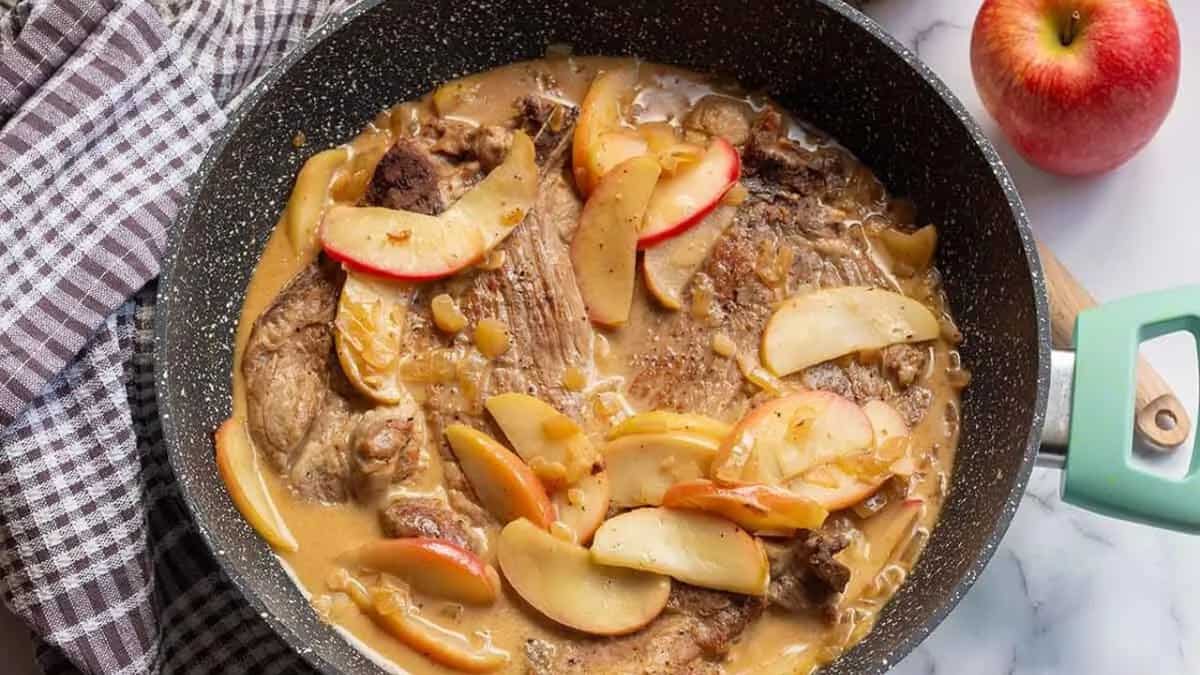Normandy pork chops with apples and cider.