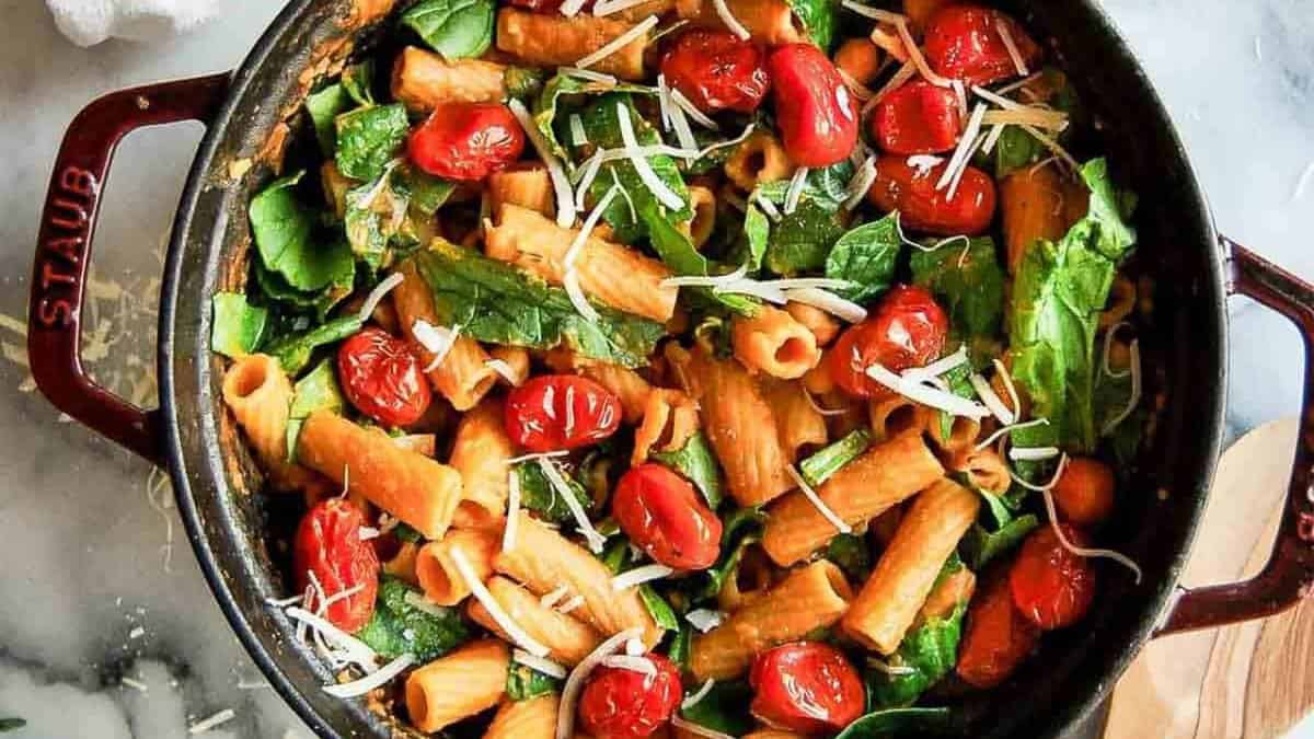 Pasta With Chickpeas, Spinach And Tomatoes (Pasta E Ceci).