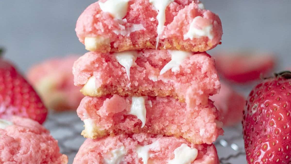 Strawberry Cheesecake Cookies.