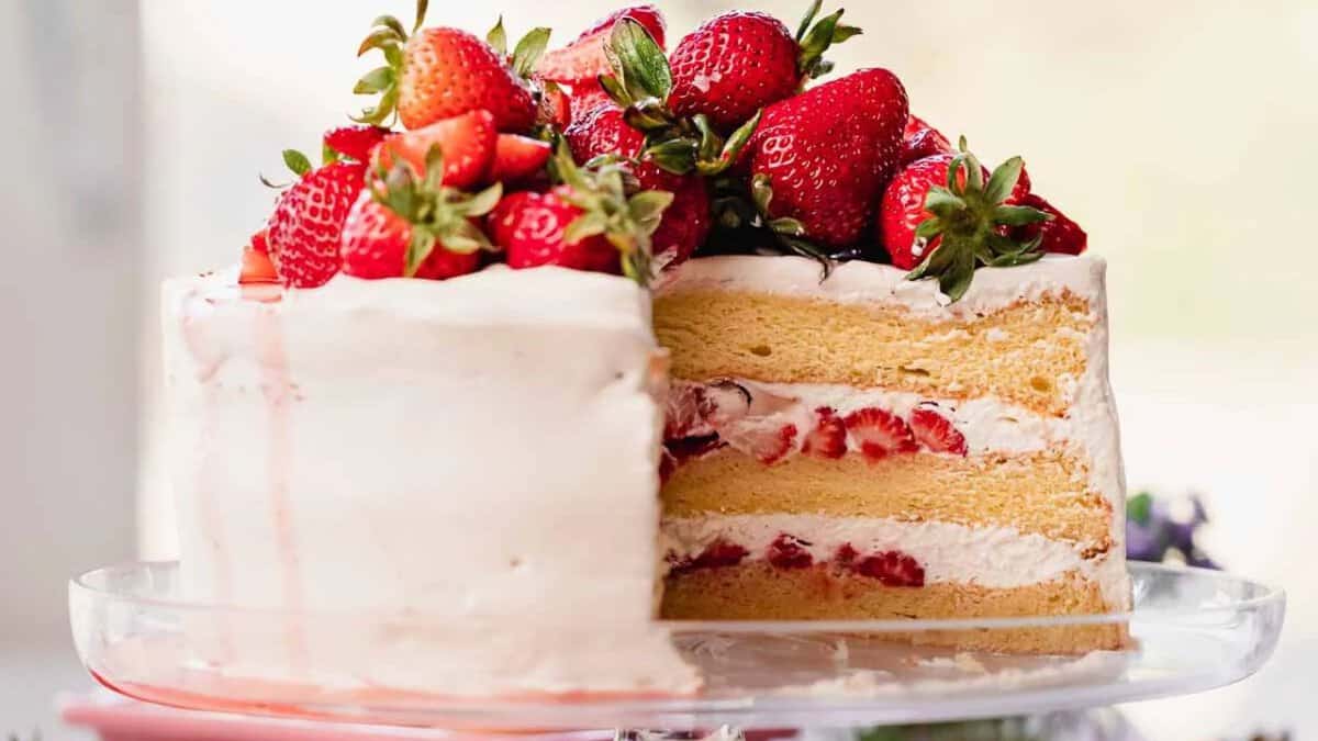 Strawberry Vanilla Cake.