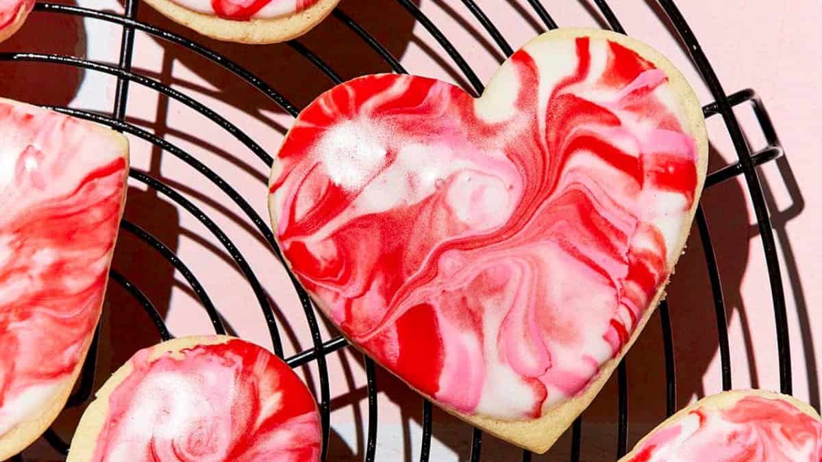 Valentine's Day Cookies (with Marbled Icing).