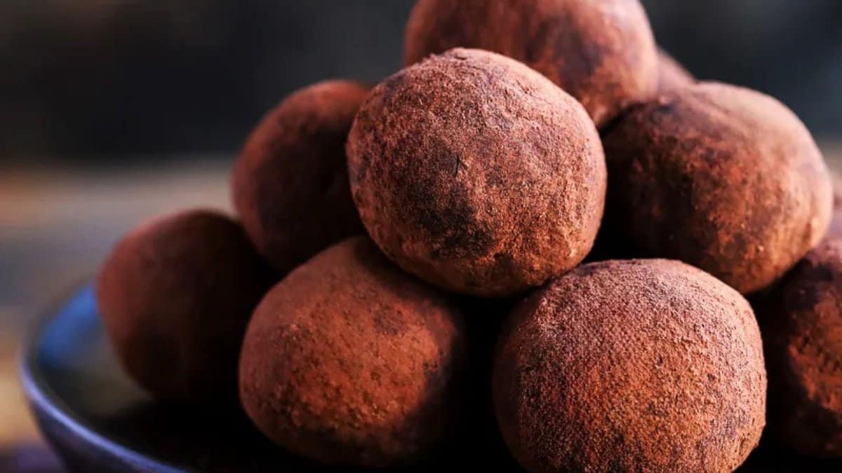 Vegan Chocolate Truffles.