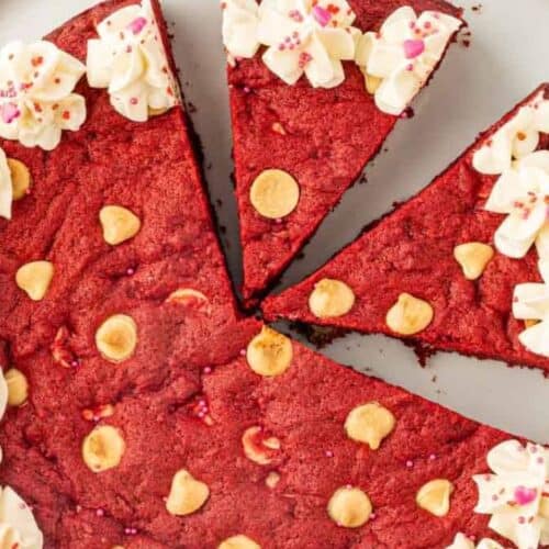 Valentine's cookie cake.