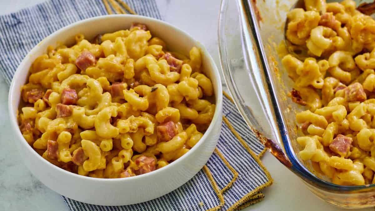 No Boil Cheesy Ham and Macaroni Casserole.