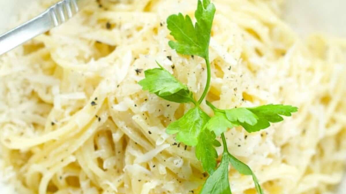 Cacio E Pepe Pasta.