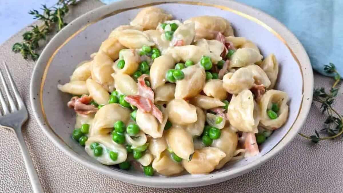Creamy Pasta with Prosciutto and Peas.