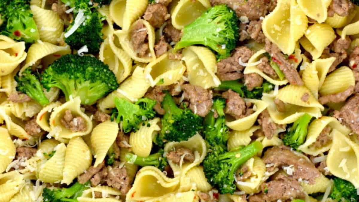 Ground Turkey Pasta with Broccoli.