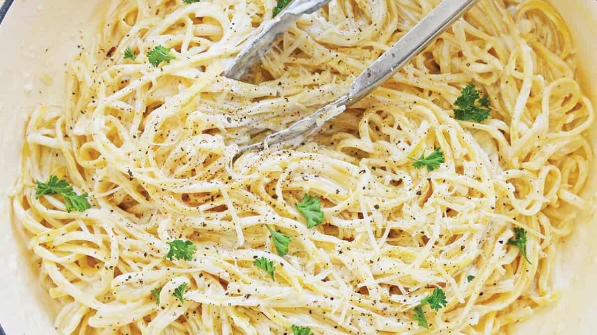Parmesan Garlic Linguine Pasta.