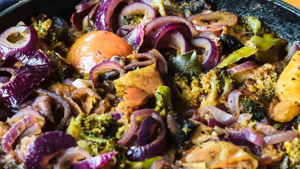 Vegetable Stew with Onion, Broccoli, and Cauliflower.