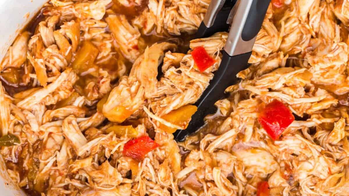 Slow Cooker Hawaiian Chicken Sliders.