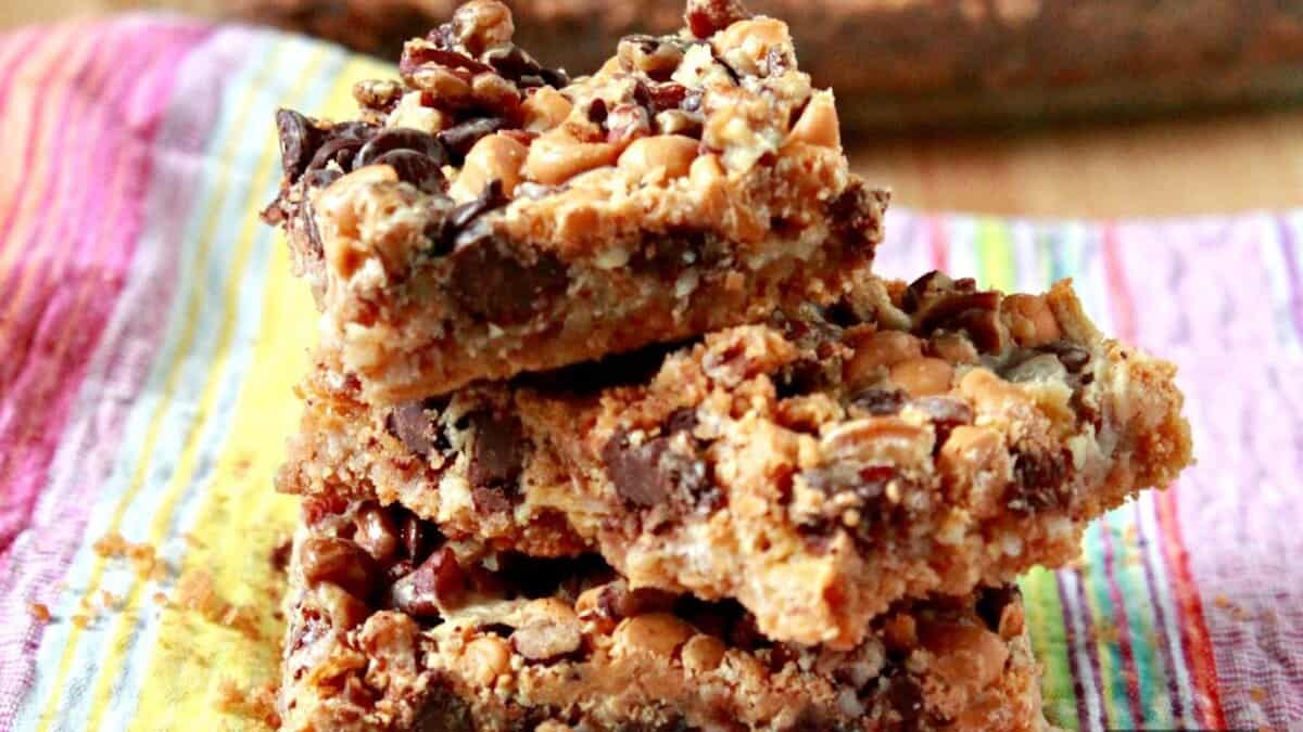 Hello Dolly Cookie Bars.
