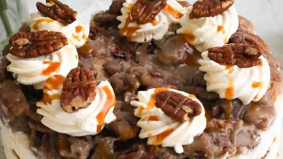 No-Bake Pecan Cheesecake.