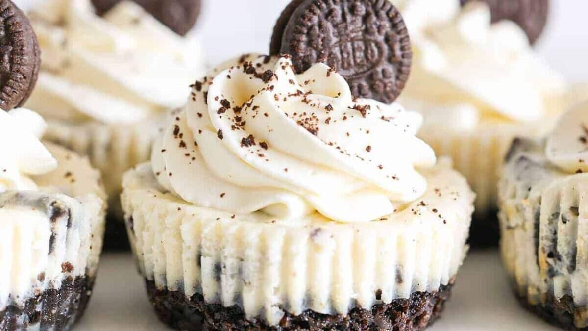 Mini Oreo Cheesecake Bites.
