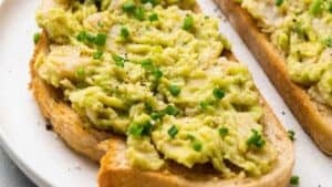 Smahed butter brean avocado toast.