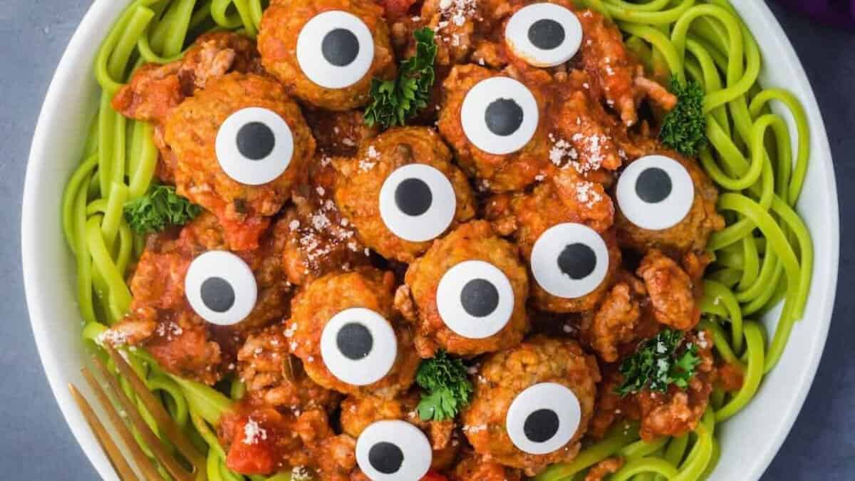Halloween Pasta (Spooky Spaghetti with Eyeball Meatballs).